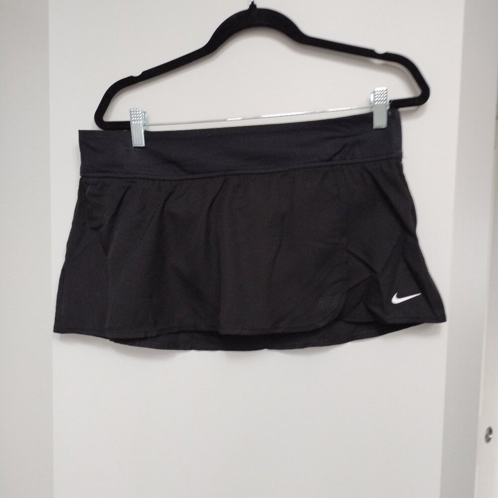 NWT Nike swim skirt